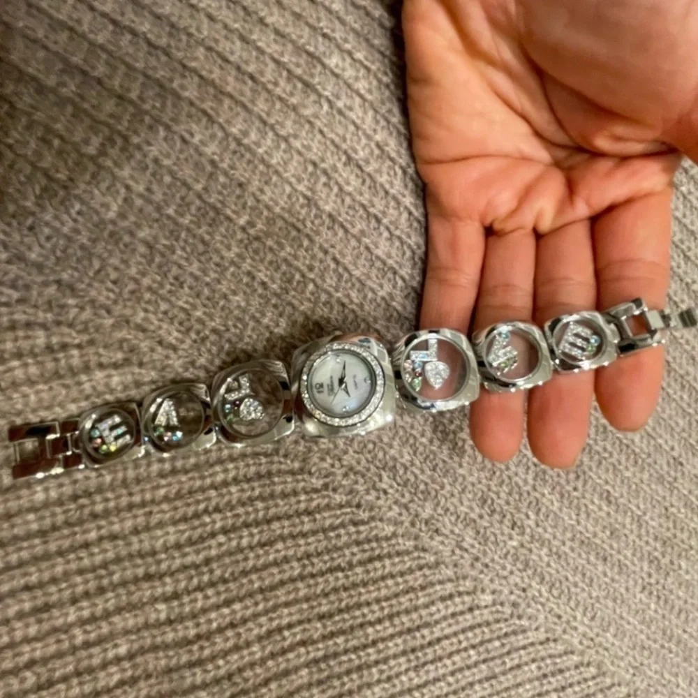 Fashion bracelet watch